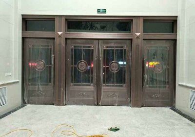 經(jīng)十路銅門(mén)安裝案例