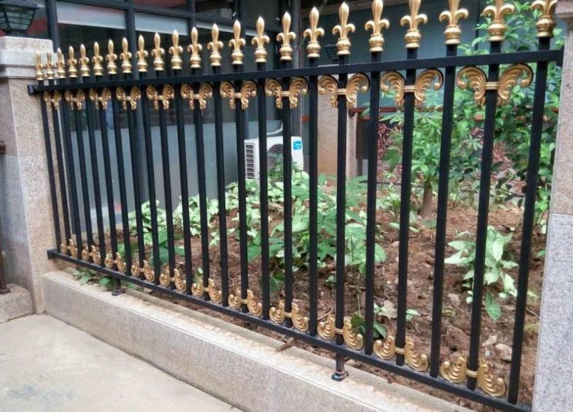 濟(jì)南鋁藝護(hù)欄