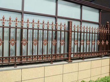 山東鋁藝護欄的實用性